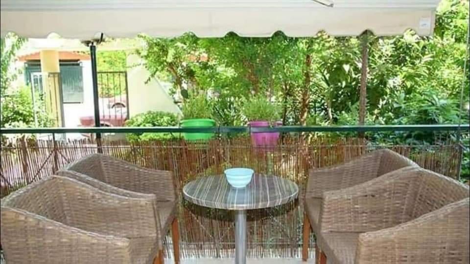 Stavros - Luxury Maisonette In Glyfada Atene Esterno foto